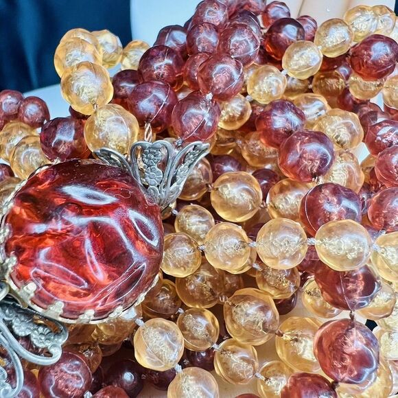 Vintage Chunky Amber Yellow Lucite Multi Strand Beaded Necklace Dome Box Clasp - Picture 13 of 16